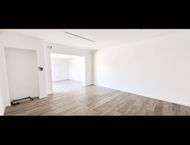 372M² OFFICE TO LET IN TABLE VIEW